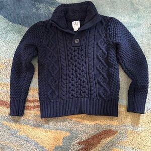 Gap boys knot sweater